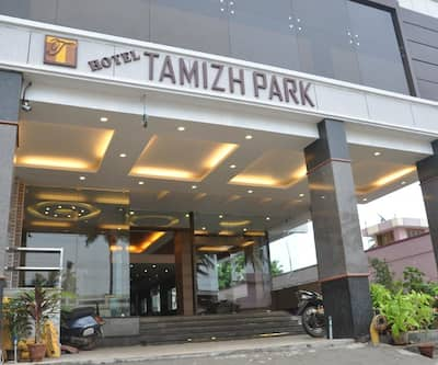 https://imgcld.yatra.com/ytimages/image/upload/t_hotel_yatra_city_desktop/v1435378242/Domestic Hotels/Hotels_Pondicherry/Hotel Tamizh Park/Overview.jpg